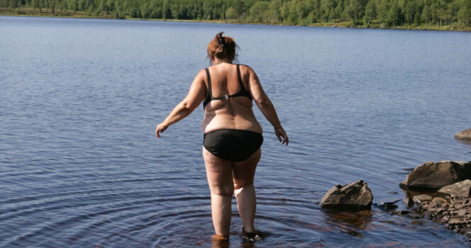 hombre que fue objeto de burlas por estar con una mujer de 113 kg tiene la respuesta perfecta para callar a sus detractores